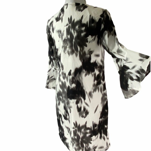 Banana Republic floral bell sleeve shift dress M - Picture 2 of 7